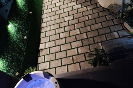 کلبه چوبی با جکوزی در رامسر