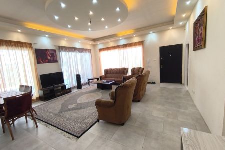 ویلا استخردار در چهارباغ - کهریزک