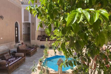 بومگردی در چهارمنار یزد - پنج تخته