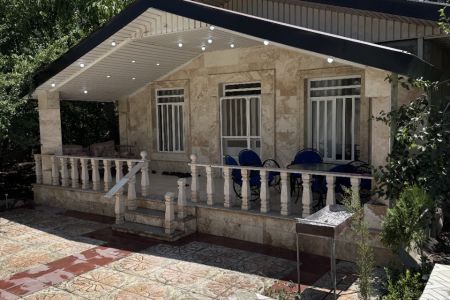 ویلا استخردار در چهارباغ - رامجین