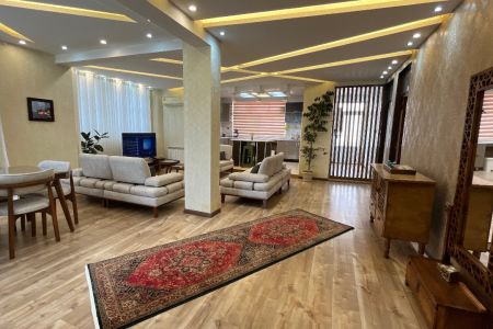ویلا نزدیک میدان مالا در بندر انزلی
