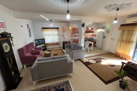 خانه تراس دار در سادات شهر - طبقه دوم