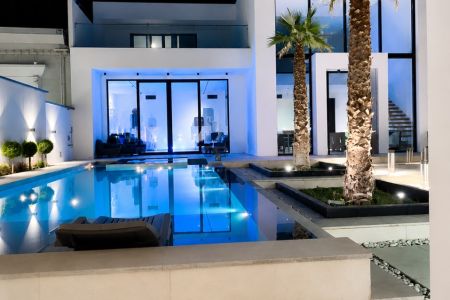 ویلا دوبلکس استخردار در چهارباغ - بهکام ناز
