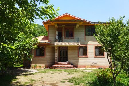 خانه با بالکنی رو به کوه در سراکه ماسال - ط ۲