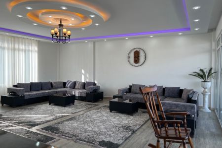 ویلا استخردار در رودهن - یلقان دره