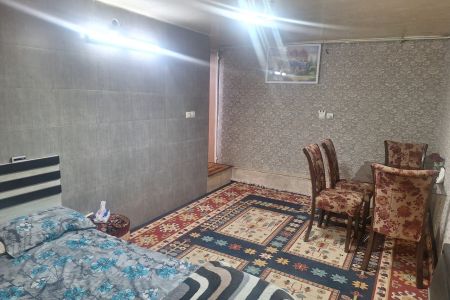 سوئیت در بلوار سرداران شیراز - زیر همکف