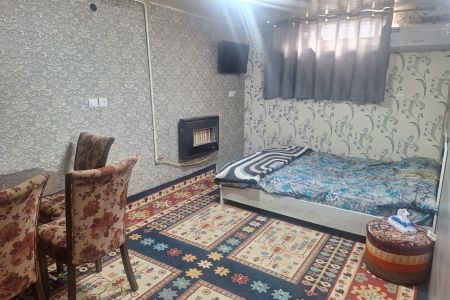 سوئیت در بلوار سرداران شیراز - زیر همکف