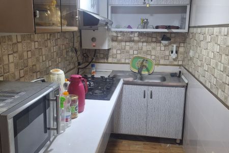 سوئیت در بلوار سرداران شیراز - زیر همکف
