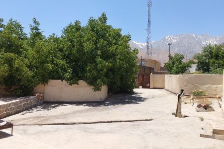 خانه ویلایی در ازنا - دره تخت