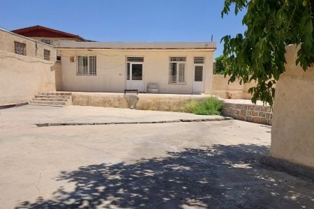 خانه ویلایی در ازنا - دره تخت