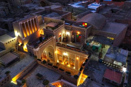 بومگردی در عقدا - دو تخته - همکف - تیپ ۱