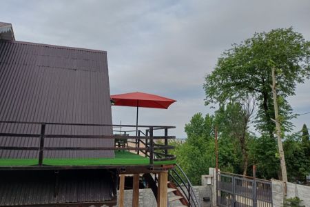 کلبه با نمای چوبی در ماسال