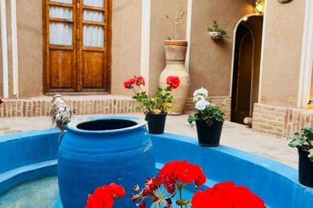 بومگردی در عقدا - دو تخته - همکف - تیپ ۱