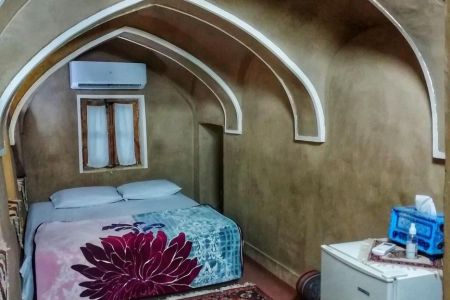 بومگردی در عقدا - دو تخته - طبقه ۲ - تیپ ۱
