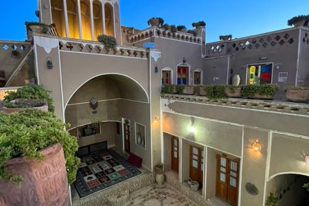 بومگردی در عقدا - دو تخته - همکف - تیپ ۲