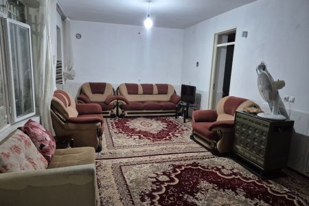ویلا با حیاط سرسبز در قلعه خالصه مراغه