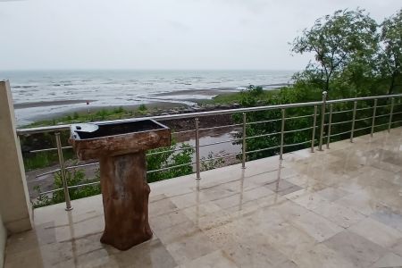 خانه تراس دار لب دریا در خط هشت - طبقه ۲