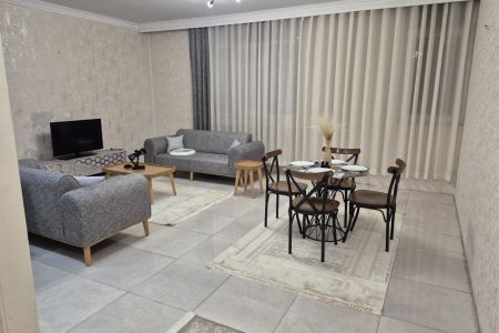 آپارتمان مبله در پونک جنوبی - طبقه سوم
