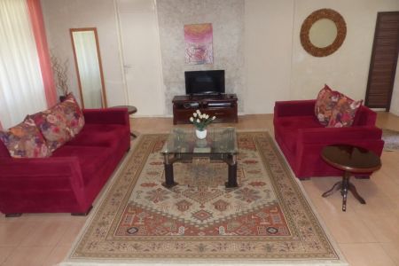 خانه حیاط دار در ایزدشهر - همکف
