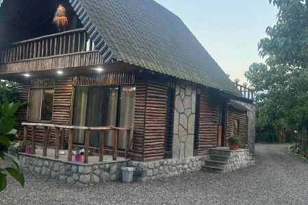 کلبه سوئیسی استخردار در شیرود - بالا شیرود