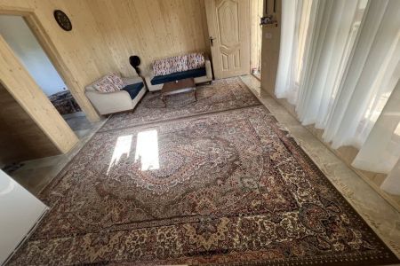 کلبه چوبی در لفور - افراسی