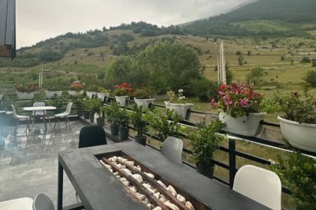 کلبه سوئیسی در کلاردشت - پی قلعه