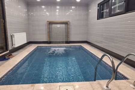 کلبه سوئیسی استخردار در شاندرمن - وزمتر