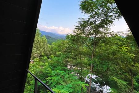 کلبه سوئیسی در رودبار - شهربیجار