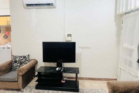 سوئیت نزدیک دانشگاه آزاد صومعه سرا -همکف