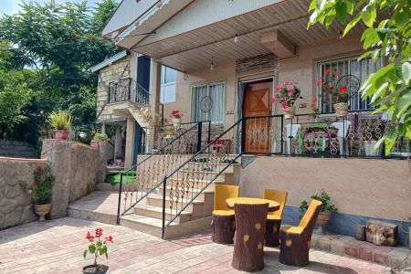 خانه ویلایی در شاندرمن - نیلاش