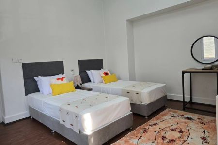 بوتیک هتل نزدیک پارک لاله تهران - توئین