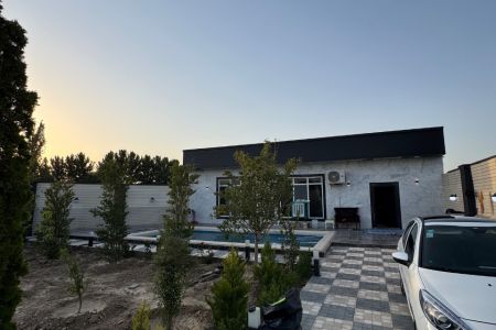 ویلا استخردار در چهارباغ - اغلان تپه