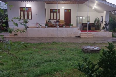 خانه حیاط دار در صومعه سرا - لادمخ
