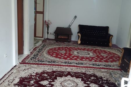 خانه ویلایی با حیاط نقلی در کلیبر