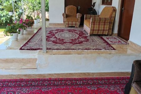 خانه حیاط دار در صومعه سرا - لادمخ