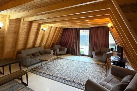 کلبه سوئیسی استخردار در کلاردشت - پی قلعه