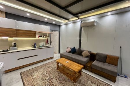 سوئیت حیاط دار در شیراز - بلوار چمران - تیپ ۱