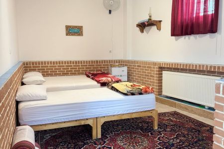 بوم گردی در زنجان - حسن ابدال - اتاق کوکب