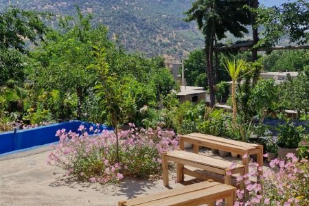خانه سنتی با معماری کاهگلی در بوئین سفلی