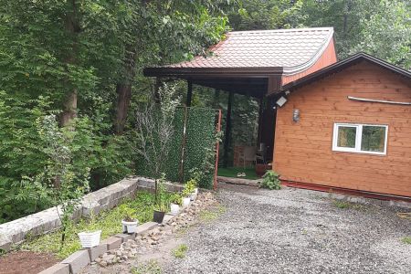 کلبه چوبی جکوزی دار در جوارم زیرآب