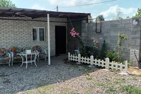 سوئیت حیاط دار در رشت - فلکده