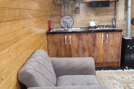 کلبه سوئیسی جنگلی در لفور - مرزیدره