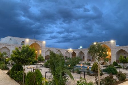کاروانسرای ۸۰۰ ساله در دلیجان - وزیرنشین