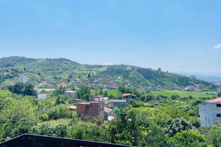 کلبه سوئیسی در مرزیکلا