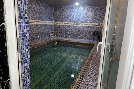 ویلا استخردار در چهارباغ - عرب آباد خسروی