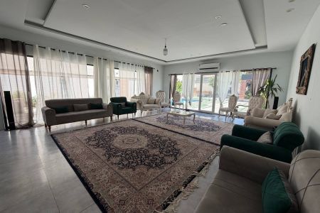 ویلا دوبلکس استخردار در سهیلیه - بهکام‌ناز
