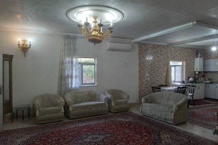ویلا استخردار در حویق - هنزنی