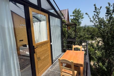 کلبه شیشه ای با وان جکوزی در بابلکنار - درازکلا
