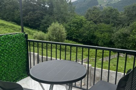 کلبه سوئیسی در زیرآب - کردآباد