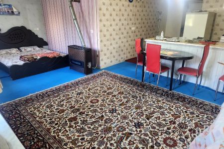 سوئیت حیاط دار در چادگان اصفهان -‌ همکف